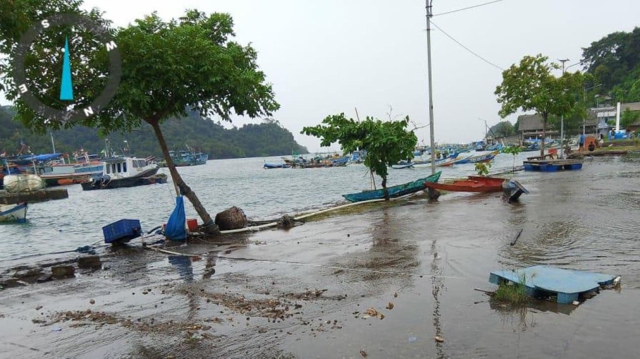 Banjir Pantai